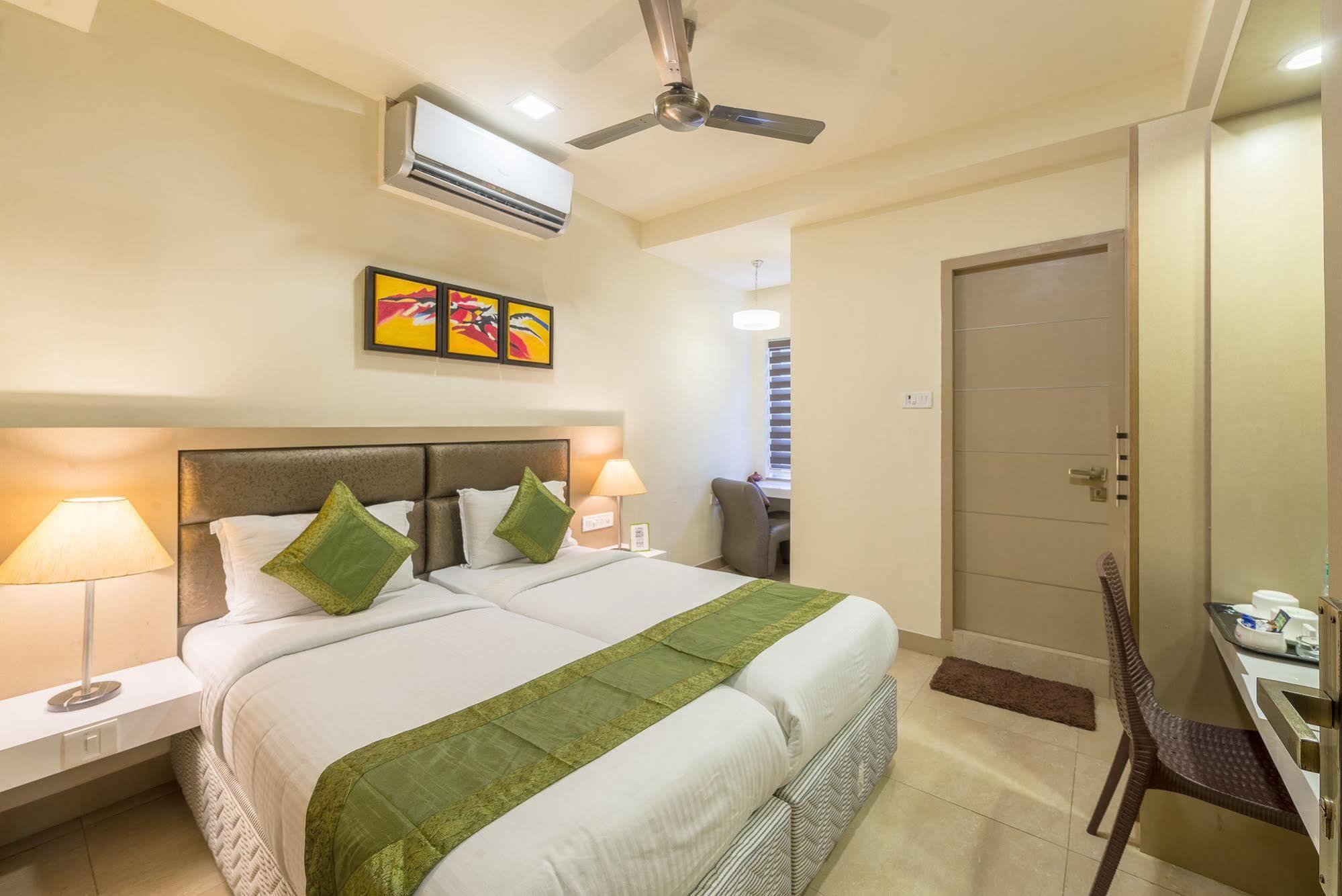 Treebo Nestlay Airport Alandur Hotel Chennai Exterior foto